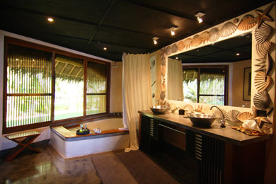 Beachfront Luxury Villa in Diani Beach, Kenya