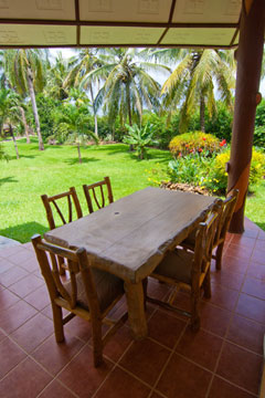 Large Villa in Diani Beach for big groups, Kenya