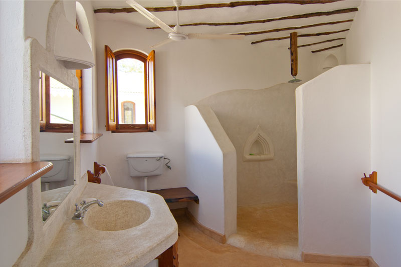 Luxurious Beachfront Villa in Kilifi, Kenya